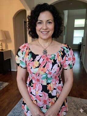 2-Piece Set Floral Smocked Puff Sleeve Top + Bear Rhinestone Necklace Size M